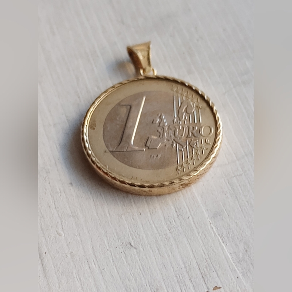 14k Gold Bezel 1 EURO Coin (2000)